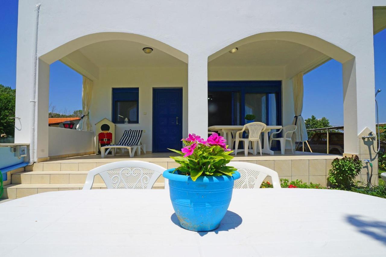 Dolphins House Villa Paralia Avdhiron Ngoại thất bức ảnh